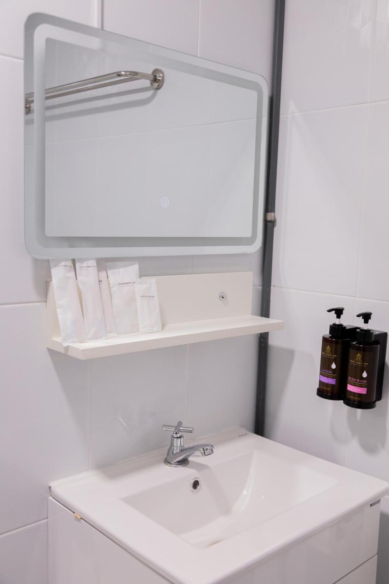 Cozy Stay Inn Bangkok Ngoại thất bức ảnh
