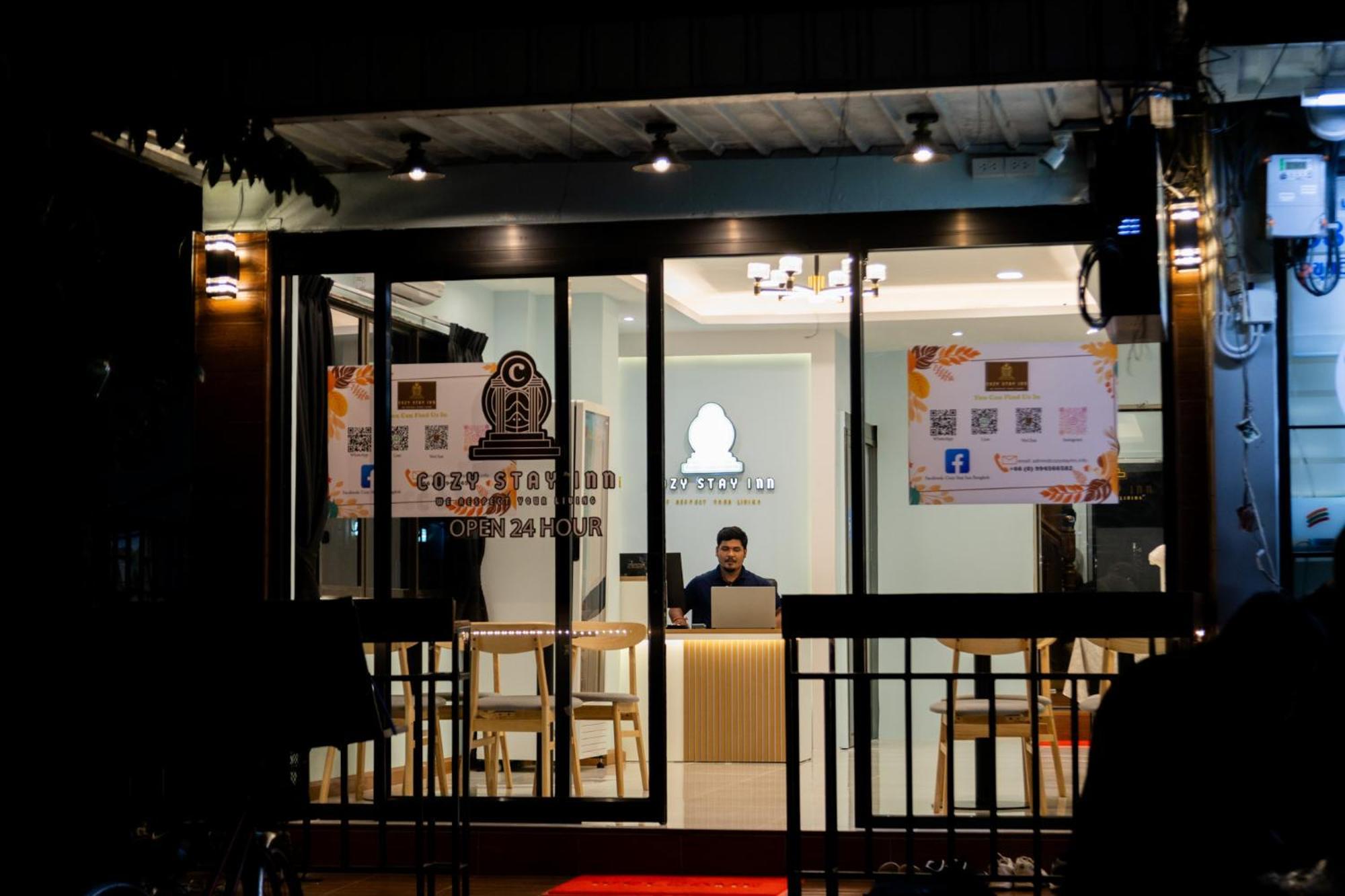 Cozy Stay Inn Bangkok Ngoại thất bức ảnh